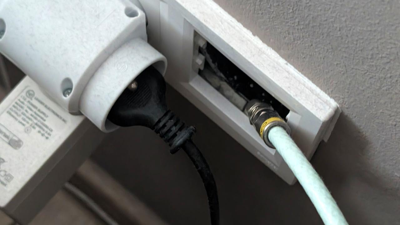 Internet WI-Fi axialny kabel_2