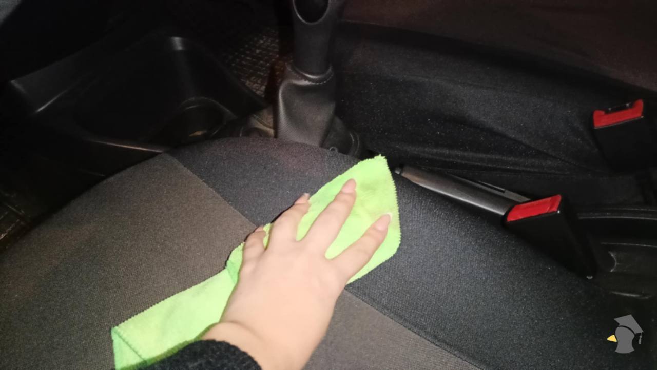 čistenie sedadla auto
