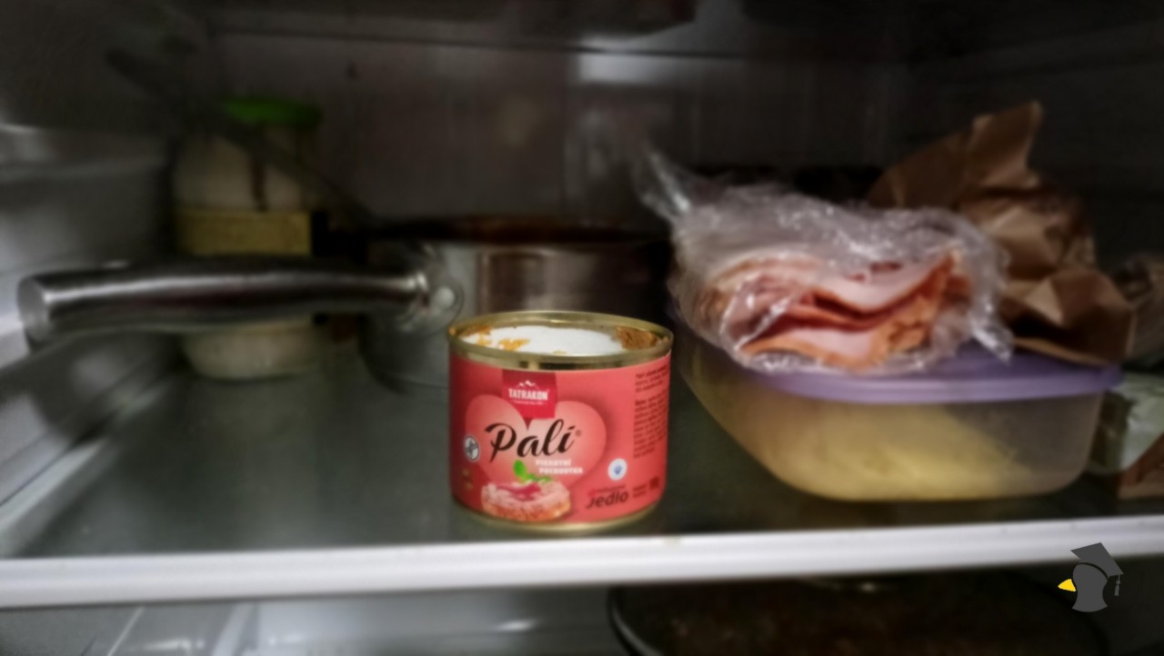 konzerva v chladničke